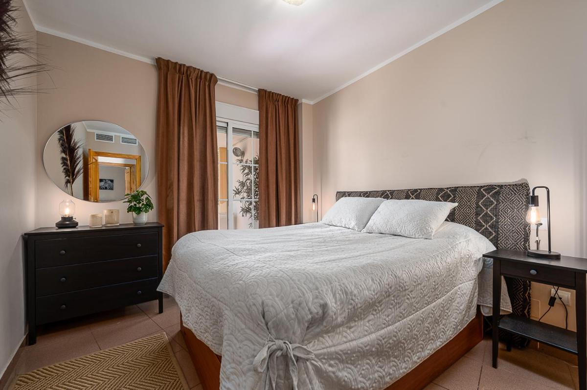 Rubarsal 1E Menyber Apartman Nerja Kültér fotó